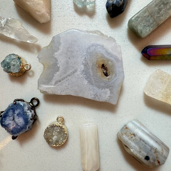 Natural Stone and Crystal Pendant Lot - Picture 4 of 12